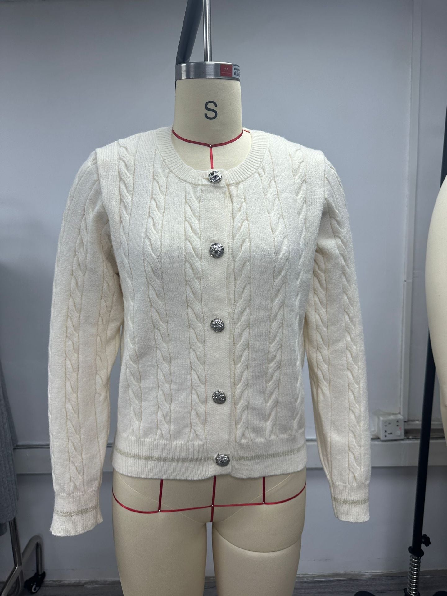 Women's Round Neck Twisted Knitted Sweater Coat